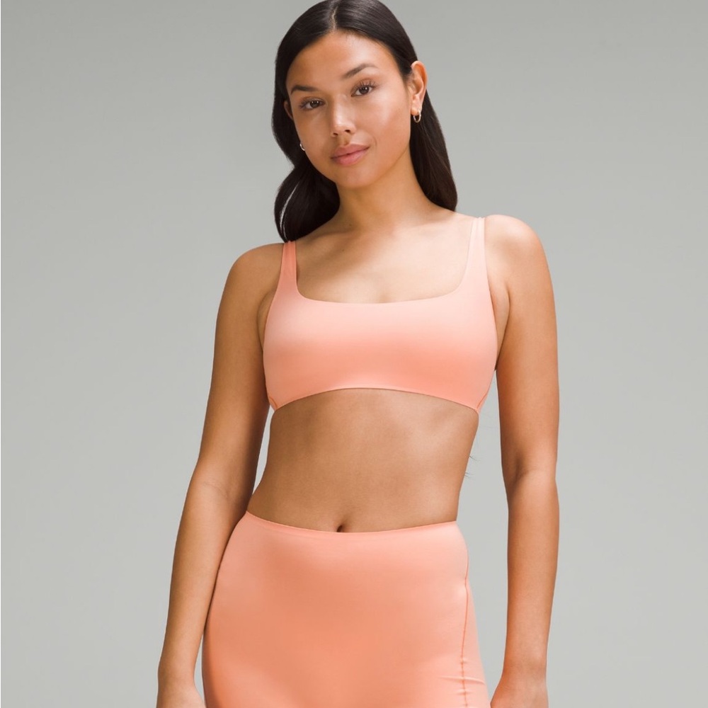 Lululemon Wundermost Scoop Neck Bralette - Size 8 in Coral Kiss